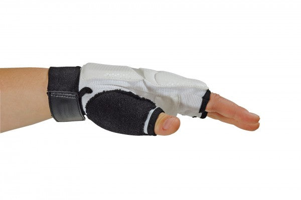 EVOLUTION Taekwondo Hand Protector